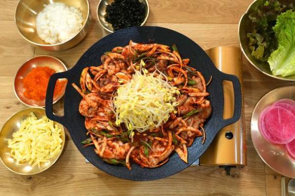 新大久保＜ヨプの王豚塩焼＞の［とびっこおにぎり(全4種類)］　レシピをYouTubeチャンネル＜ヨプの台所＞で2月6日に公開