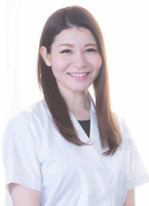 ハーブピーリングの王道「ハーバルピール」の専門店EXSIALEが、期間限定で新規受付再開