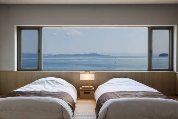 兵庫・洲本温泉「淡路インターナショナルホテル　ザ・サンプラザ」紀淡海峡を臨む温泉内風呂付きプレミアムルームをオープン！