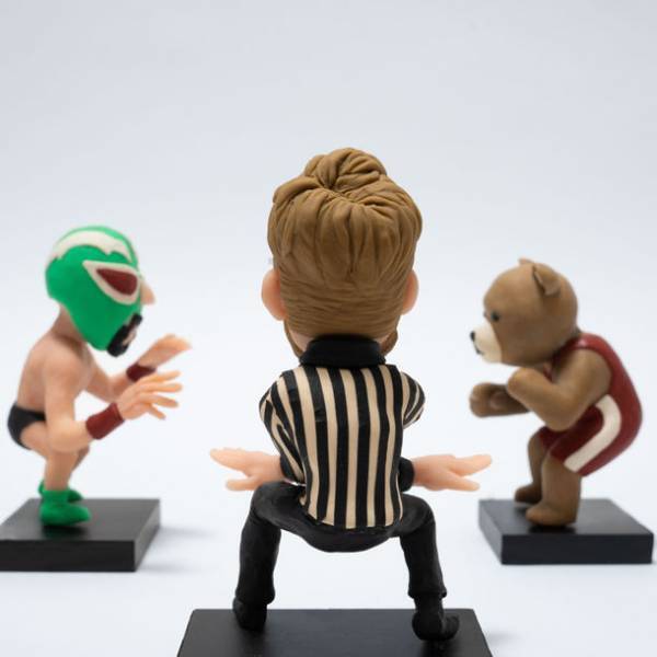 メンズカジュアルブランドQuashから、「プロレスの日」を記念したキャラクターTシャツを1月14日から発売