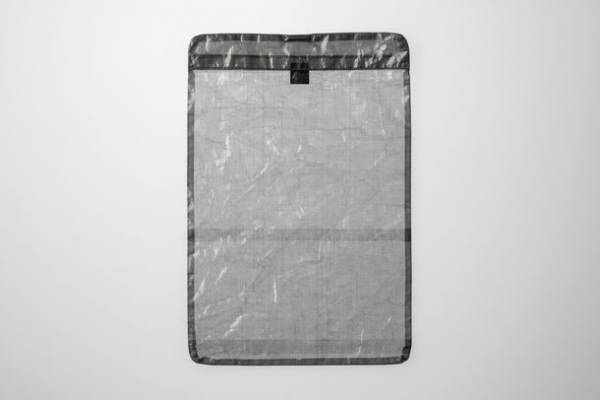 Dyneema(R)を使った究極にスリムなスリーブケース3アイテムを1月16日発売　デザイナーが正直にカタチにするブランド「LIFEWORKPRODUCTS」から