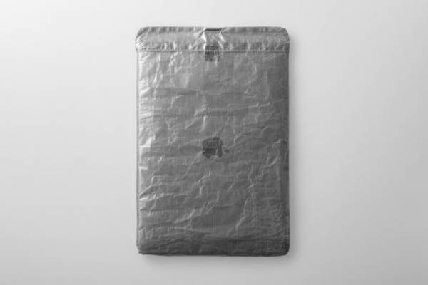Dyneema(R)を使った究極にスリムなスリーブケース3アイテムを1月16日発売　デザイナーが正直にカタチにするブランド「LIFEWORKPRODUCTS」から