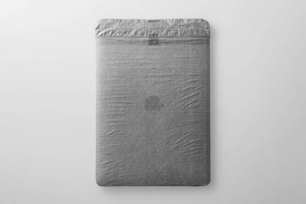 Dyneema(R)を使った究極にスリムなスリーブケース3アイテムを1月16日発売　デザイナーが正直にカタチにするブランド「LIFEWORKPRODUCTS」から