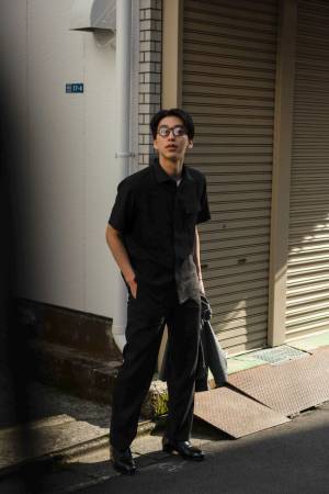 浅草橋にあるオーダー＆セレクトのショップ「アウバ ジャコネッリ」にてメンズブランド「ラウンジアクト」別注アイテムを受注販売