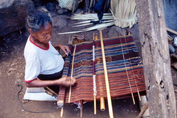 イカットの魅力とその背景にある島の人々の生活文化をたばこと塩の博物館で1月21日(土)～4月9日(日)開催