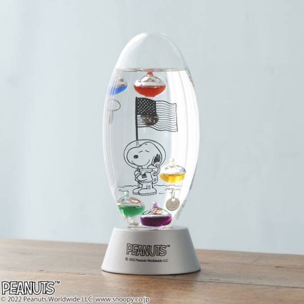 【PEANUTS】スヌーピーデザインのサイエンス雑貨と小物入れ＆トレー、ピーナッツの仲間たちをあしらったスマホスタンドトレー全5商品が2023年1月に発売！