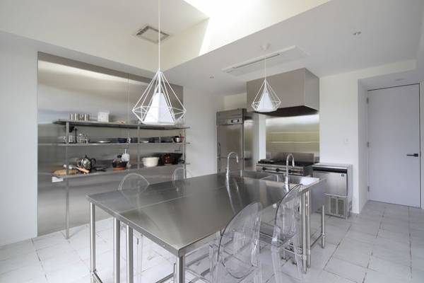 「abrAsus hotel Fuji」が「豚組」とのコラボ料理をスタート！1日1組限定のプライベートホテルで、最上級の体験を。