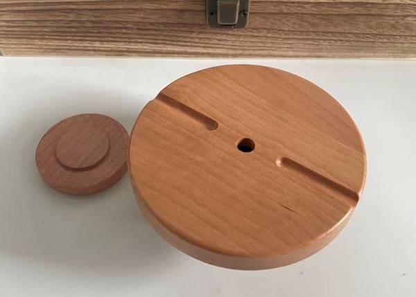 手軽に本格燻製！自宅のグラスでお酒や食材をスモーキーな香りで極上の1品に　『ReSmoked』をMakuakeにて1月19日より先行販売開始！