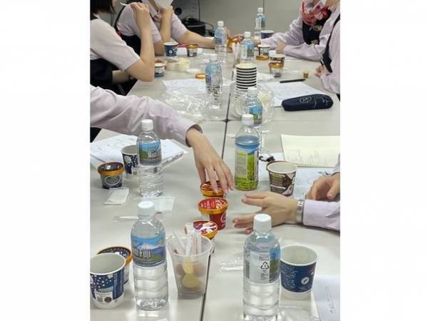 #ｼﾝｶﾝｾﾝｽｺﾞｲｶﾀｲｱｲｽのNEWフレーバー！「キャラメルアーモンドプラリネ」発売　コーヒーにも良く合うオリジナルのフレーバー