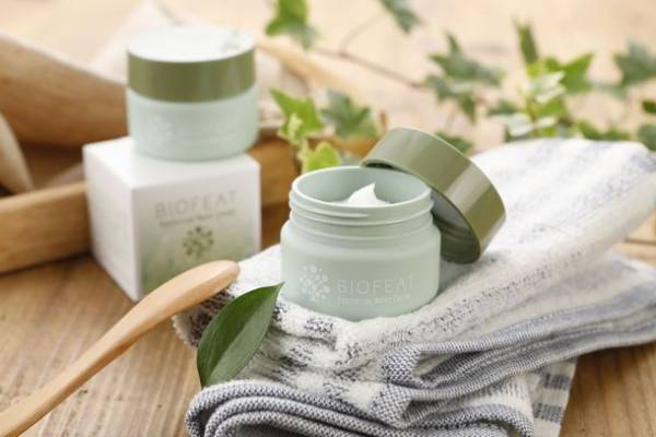 日本製紙グループと(株)ファンケルラボのコラボレーションから生まれたエシカルな森のスキンケア「BIOFEAT.(バイオフィート)」　2万本出荷達成の記念キャンペーンを実施