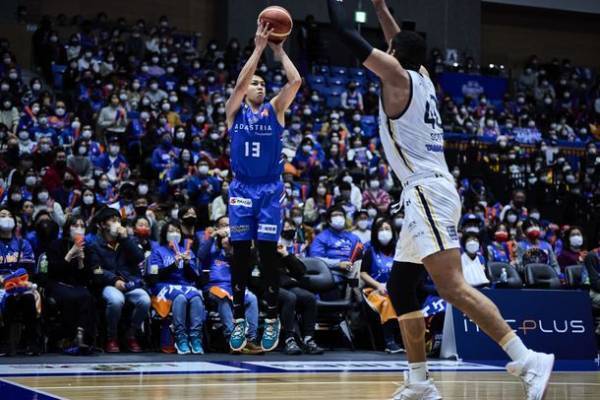 中村功平選手が1日館長就任！「茨城ロボッツ」とのコラボレーションイベント開催　アクアワールド・大洗×茨城ロボッツ『AQUAWORLD OARAI ARENA』2023年2月4日(土)～3月31日(金)開催〈 https://aquaworld-oarai.com/2023/01/26/aquaworldoaraiarena 〉