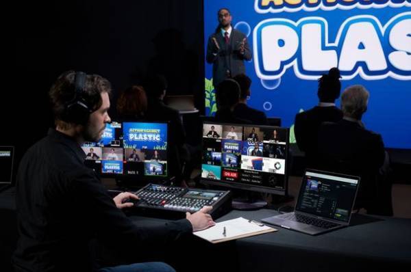 イベント映像配信のオペレートを1台で行える業務用AVミキサーが機能を強化して登場