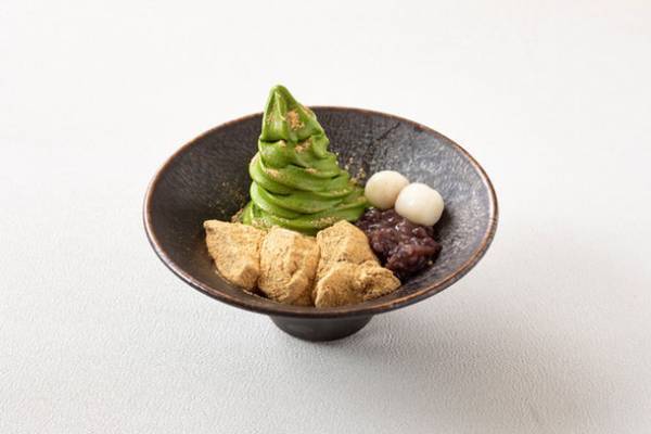 1/31(火) 羽田空港直結・羽田エアポートガーデンに京都 茶寮翠泉が新オープン。本場京都で行列の宇治抹茶カフェ　～話題のパフェやだんご、金箔ソフトが旅の疲れをはんなり癒す～