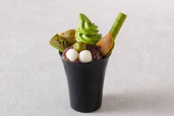 1/31(火) 羽田空港直結・羽田エアポートガーデンに京都 茶寮翠泉が新オープン。本場京都で行列の宇治抹茶カフェ　～話題のパフェやだんご、金箔ソフトが旅の疲れをはんなり癒す～