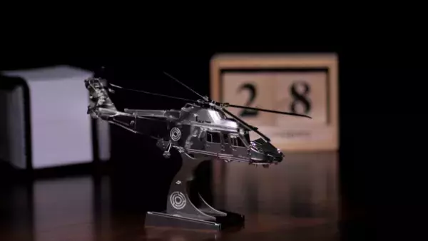 ウクライナ発！男心をくすぐる組み立て式メタルモデル「Metal Time」がMakuakeにて予約販売開始！