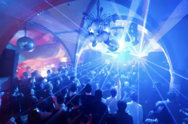 高級町家旅館を手がけるNazuna、ダーワ・悠洛 京都のバレンタインプロジェクト「Wow！Valentines KIMONO」をプロデュース