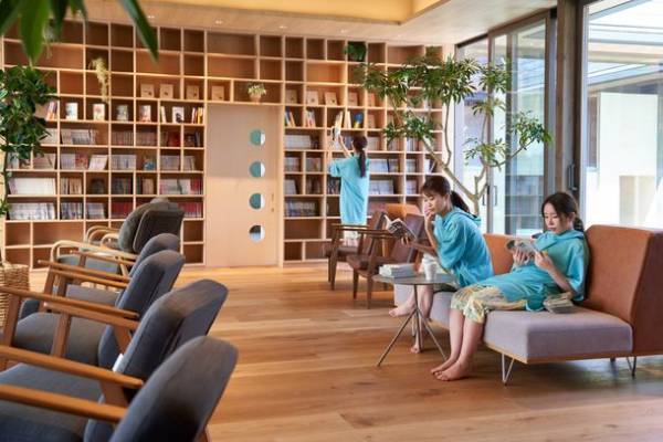 農園リゾート　ザファームがグランピング業界日本最多のEV充電設備 合計16基を導入！1月25日から本格運用を開始