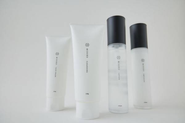 世界初！高級旅館×化粧品(美容液)がセットに！お得な大人の女子旅『バレンタイン贅沢宿泊セット』販売決定