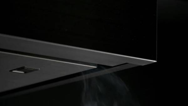 最大幅1,200mm×高さ900mmという巨大サイズまでつくれる　toolboxオリジナル「オーダーレンジフード」販売開始