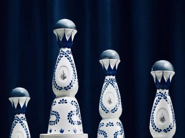 香港で新業態の「A5和牛×OMAKASE焼肉店」が2月1日OPEN　日本で一頭買いしたこだわりの最高ランク黒毛和牛を香港へ直送！