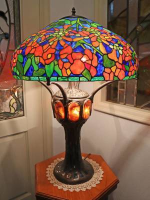 さいたま市うらわ美術館にて、工芸家 臼井定一によるステンドグラスバロック教室展「伝統をつなぐ」を3月1日～5日に開催