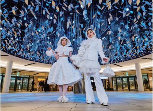 大阪モード学園とコラボレーションした初のアート企画フォトジェニックシティ梅田～梅田は、世界が振り向く無限の可能性であふれてる。～2023年2月20日(月)～3月5日(日)