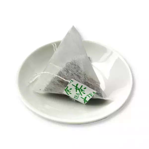 ポテトチップス・唐揚げ・ケーキが食べたい中高年世代に！「言い訳のお茶」を2月10日より販売開始　～3種類それぞれのお茶にルイボスティー・どくだみをブレンド～