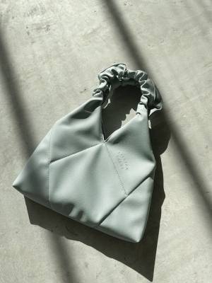 ＜LILLIAN CARAT(リリアンカラット)＞が関西エリア初出店　ルクア大阪店が3月17日(金)にオープン！