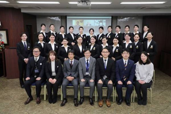 大阪の専門学校生がチャリティカフェの売上金563,228円を福島県へ寄附