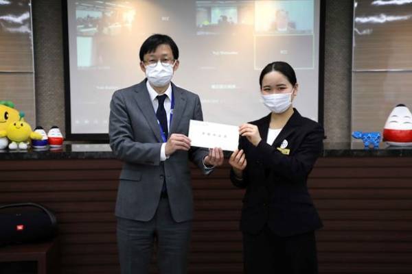 大阪の専門学校生がチャリティカフェの売上金563,228円を福島県へ寄附