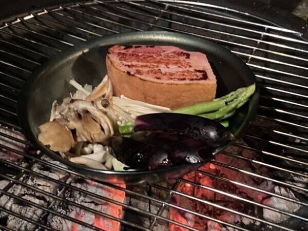 ソロキャンプを楽しむフライパン“ソロパン”　お肉も一気に焼ける分厚さなのに取っ手が取れてコンパクトに！Makuakeで2月26日(日)まで販売