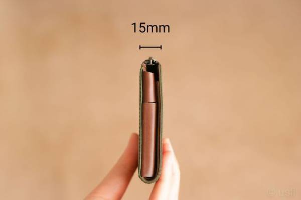 収納量が少ない。使いにくい。ミニ財布の不便を解決した、薄くて小さい財布『slim BRIDLE』を発売