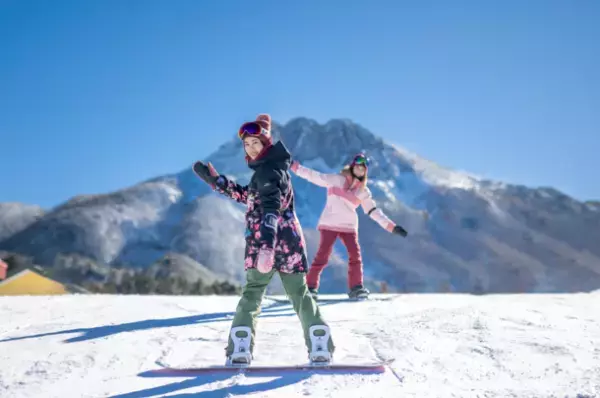 群馬県片品村はウィンターシーズン最盛期！“かたしな・高崎スノーライナー”運行開始記念キャンペーン実施　冬タイヤ・車がなくても大丈夫！バスで行く楽々スキー＆スノボ