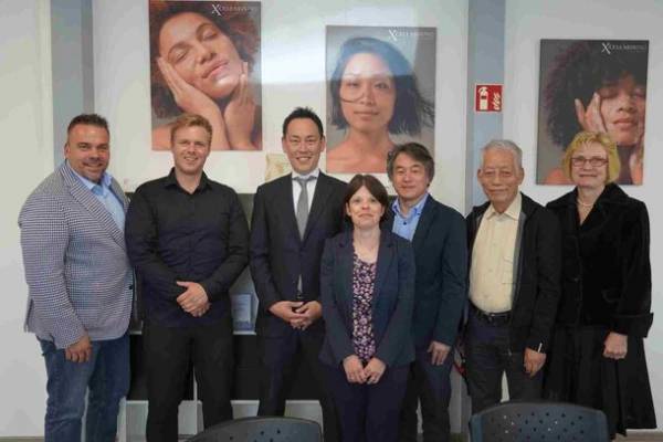 スキンケア医療機器「ダーマローラー」開発者のDermaroller GmbH(ドイツ)と日本正規代理店契約を締結。2023年3月1日より販売開始。