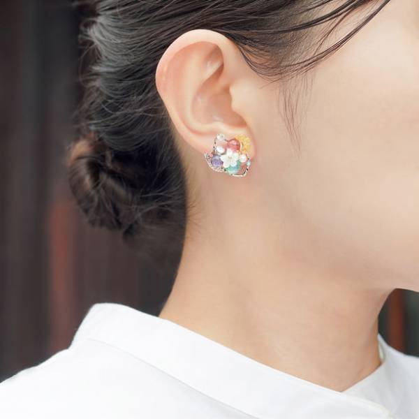 ピアスのようなイヤリング「ぴあり」を製作するジュエリー京都　「源氏物語」シリーズ番外編　新作「若紫～初草～」を2月17日(金)に発売！