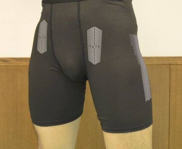 蹴りと足さばきをサポートする　少林寺拳法用スパッツ発売開始！