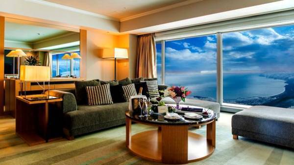 北海道唯一の5つ星ホテル「ザ・ウィンザーホテル洞爺リゾート＆スパ」が、海外からの新卒採用を強化し臨む、新たな挑戦。