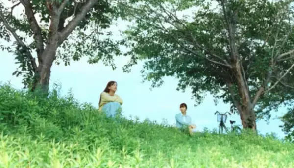 尾野真千子さんと傳谷英里香さんがガーラマンションの管理員と入居者に扮して出演！CM最新作『尾野さんと「エントランス」篇』を2月17日より全国オンエア