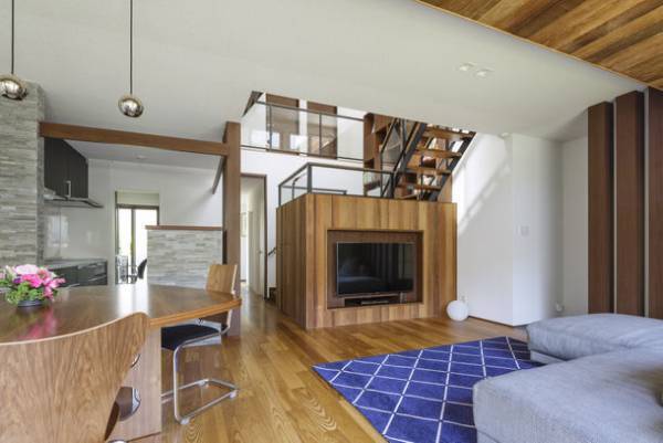 「スキップラウンジ」のある住まいで、家族の気配を感じながら学習を　～様々な事業を紹介する「積水ハウス ストーリー」の最新情報を公開～