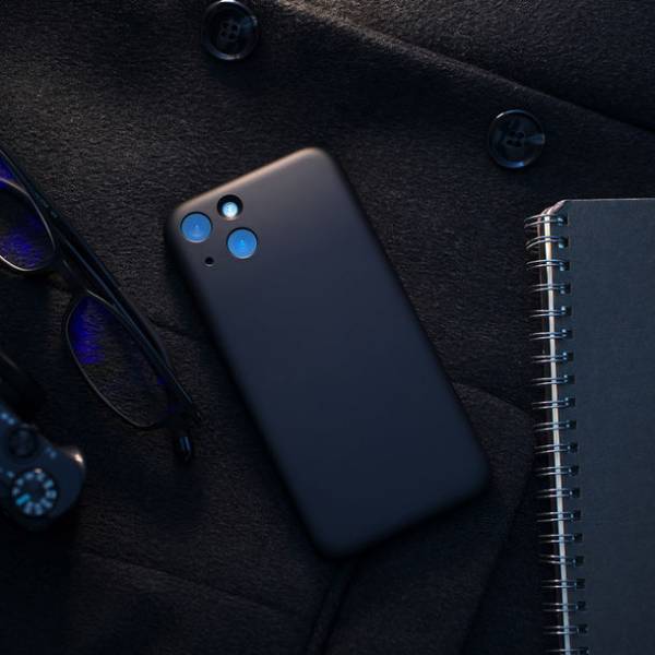 “引き算の美学”から生まれた機能的な曲線美「MYNUS iPhone 14 CASE」を2月21日発売