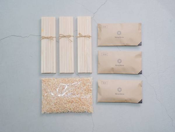 火おこしを制する者はキャンプを制す！誰でも簡単に火をつけることができる着火材『MeraMera』　新アウトドアブランド「PLANE」より発売