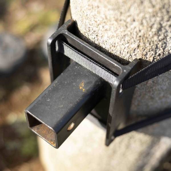 車のヒッチメンバーや柱に取り付けるハンモックアーム『サニーハンモック』2023年3月 本格販売スタート！静岡県三島市のカスタムバイクショップによる日本初*の完全国産品