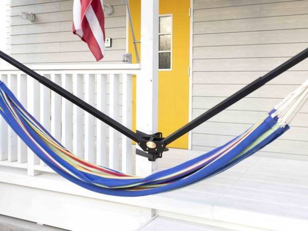 車のヒッチメンバーや柱に取り付けるハンモックアーム『サニーハンモック』2023年3月 本格販売スタート！静岡県三島市のカスタムバイクショップによる日本初*の完全国産品