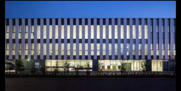 「雪印メグミルク イノベーションセンター」稼働