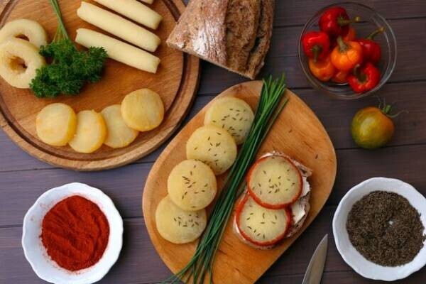 チェコ政府観光局がチェコの「食」に特化したパンフレットを制作　知られざる美食の国チェコで2023年に開催される食のイベントを紹介