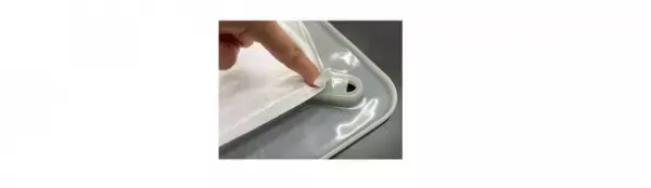 ～オシッコのはみ出しを防ぐWフチを採用～　愛犬用『トイレマット　モレないガード』を3月1日に発売