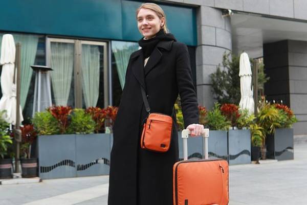 バッグの中身を6秒で入れ替えることができる！忙しいビジネスパーソンのための新発想マグネットバッグが登場！2月24日よりMakuakeにて販売開始