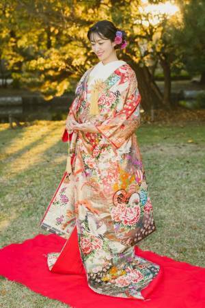 多彩なプランで人気のフォトウェディングスタジオONESTYLE　Yumi Katsuraとのコラボレーションプランをリリース　全てのプランにおいてユミカツラのお衣装をセレクト可能