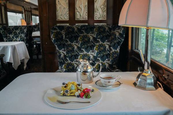 箱根ラリック美術館併設「Hakone Emoa Terrace by 温故知新」3月1日リニューアルオープン。4月より企画展とコラボした限定アート・スイーツもスタート