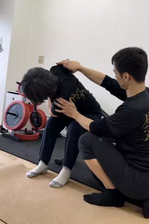 物価高騰が高齢者の生活を直撃、一番の対策は働ける体作り　元格闘家が教える脱力体操のスタジオが東京都町田市にオープン